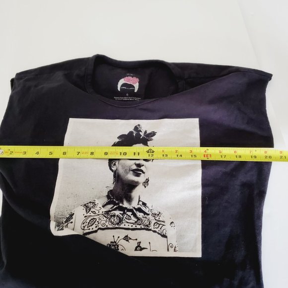 Frida Kahlo Official T-Shirt Portrait Tribute Graphic Boxy Black L - Picture 10 of 11